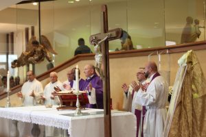 Messa di Natale Mons Cacucci Mater Dei